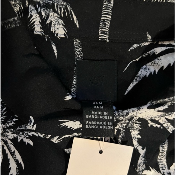 H&M button Up - Picture 3 of 5